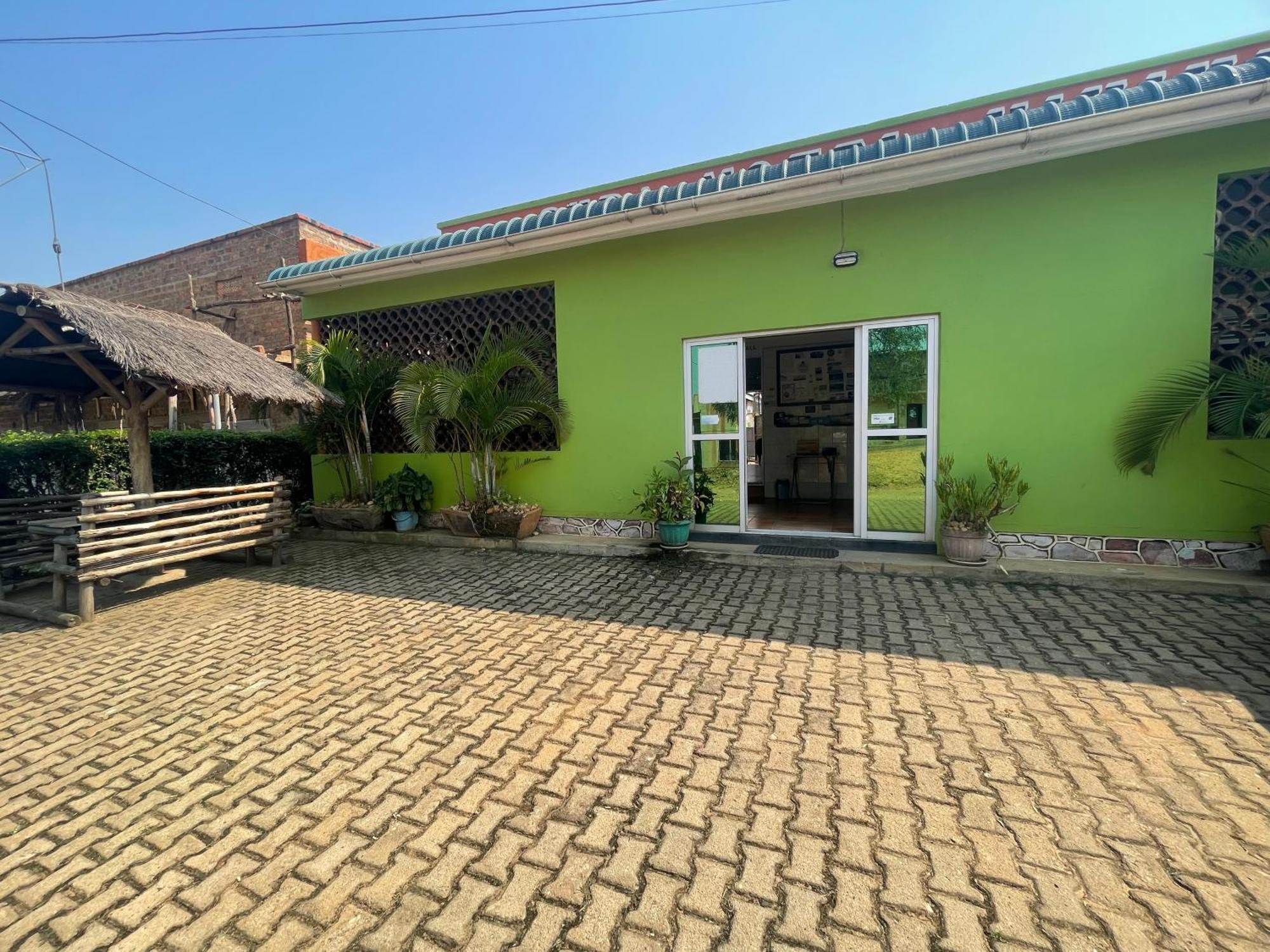 Suba Motel Kihihi Exterior foto